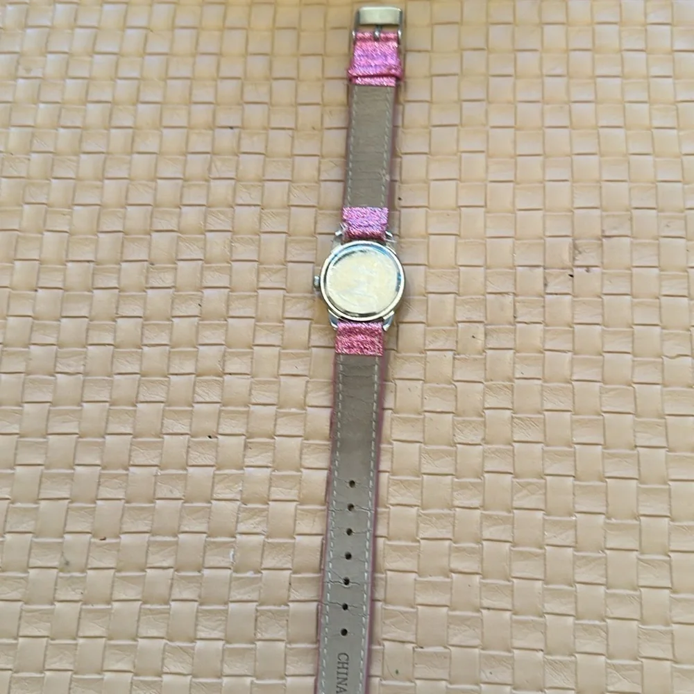 Fun Frozen pink sparkle quartz watch